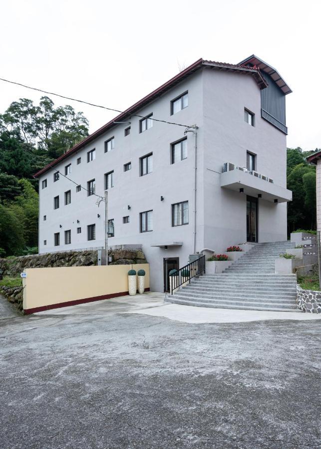 לוגו 名竹旅社 Minzu Hotel מראה חיצוני תמונה